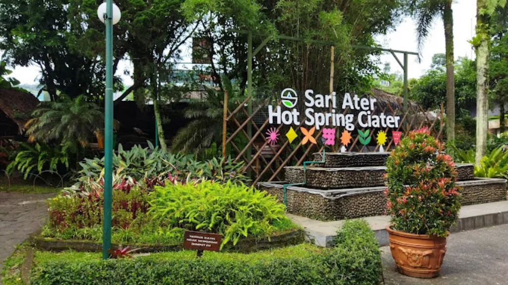 sari ater hot spring water