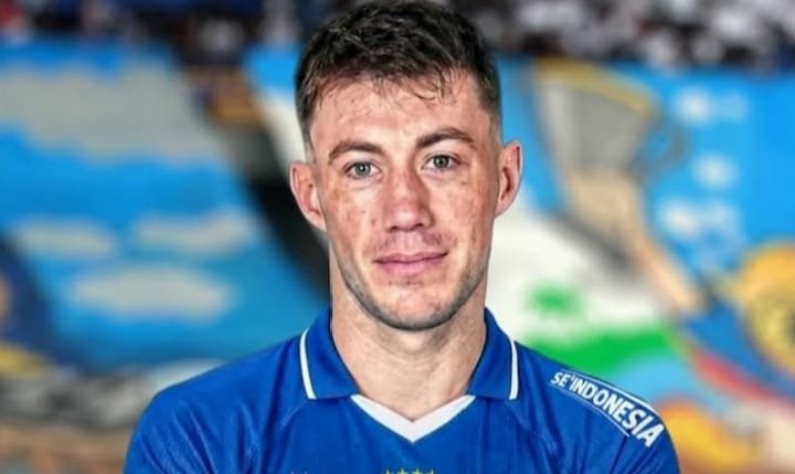 Mariano Peralta Tiba di Bandung, Siap Perkuat Persib hingga 2028 whatsapp image 2026 07 28 at 11.30.17 am (4)